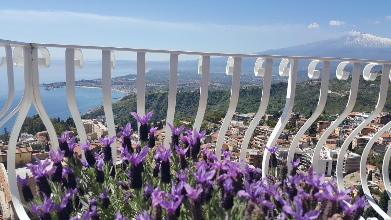 Villa Le Terrazze Charming Rooms Taormina Exterior foto