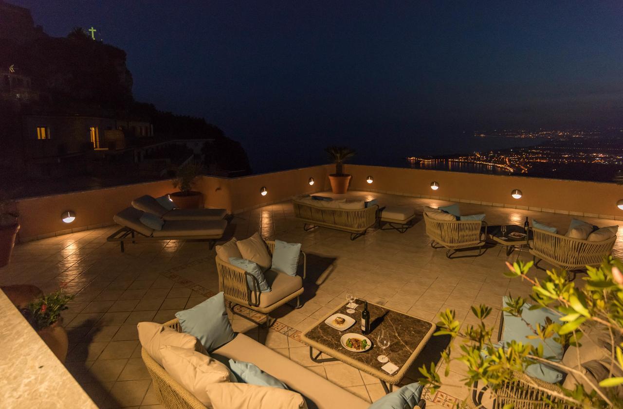 Villa Le Terrazze Charming Rooms Taormina Exterior foto