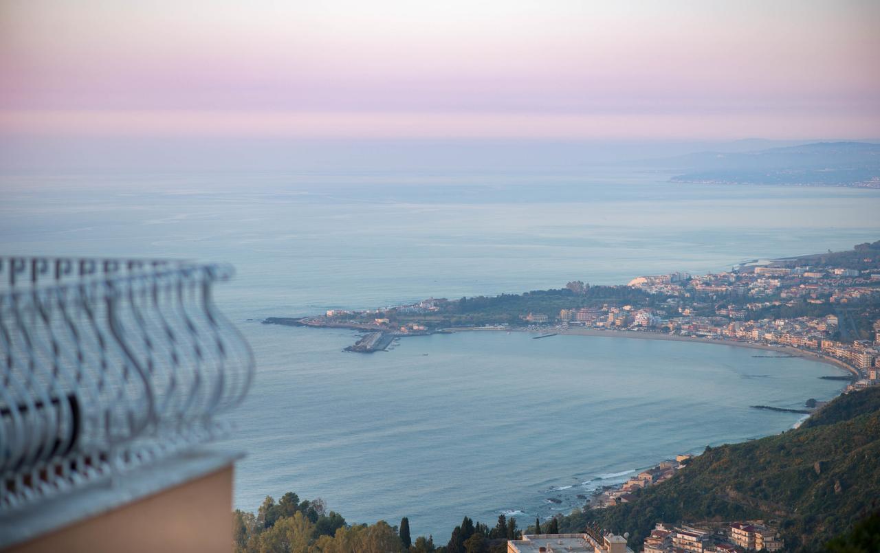 Villa Le Terrazze Charming Rooms Taormina Exterior foto