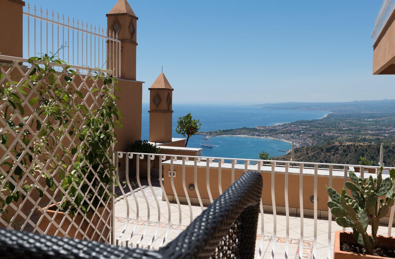 Villa Le Terrazze Charming Rooms Taormina Exterior foto