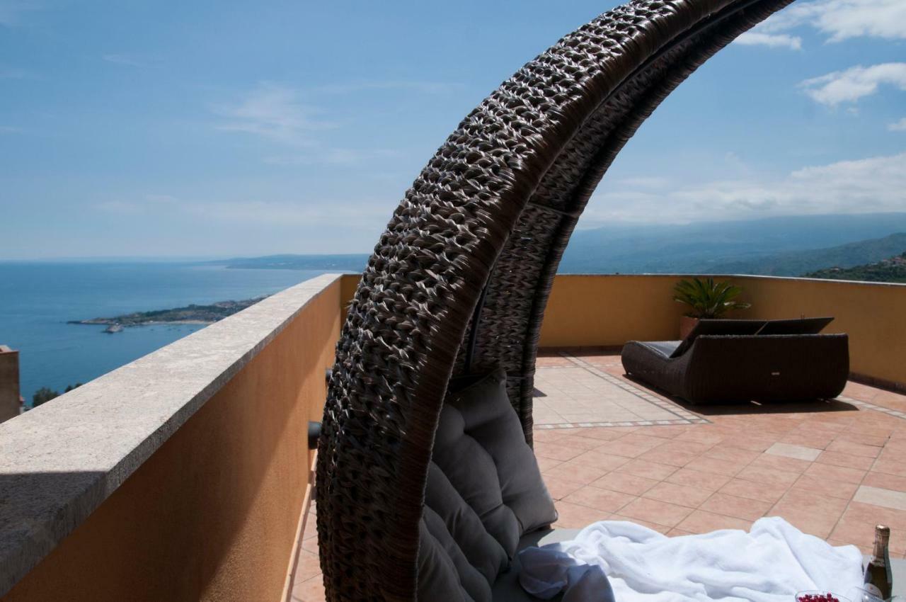 Villa Le Terrazze Charming Rooms Taormina Exterior foto